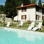 Spacious Holiday In With Private Pool Prázdninový dům Vicchio