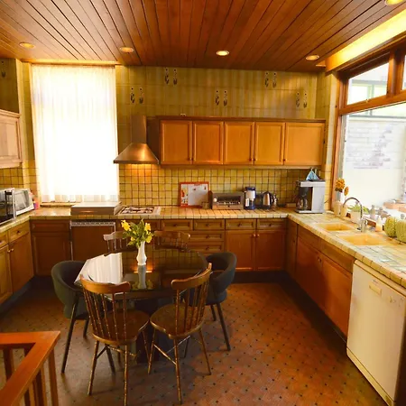 Spacious Holiday In With Private Pool *